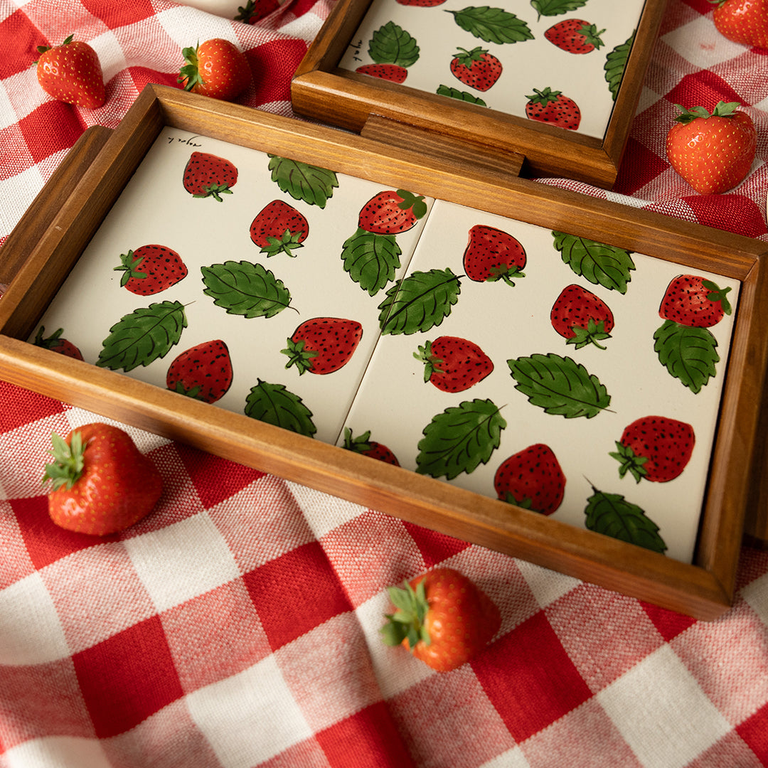 Strawberry Serving Tray (15x30cm)